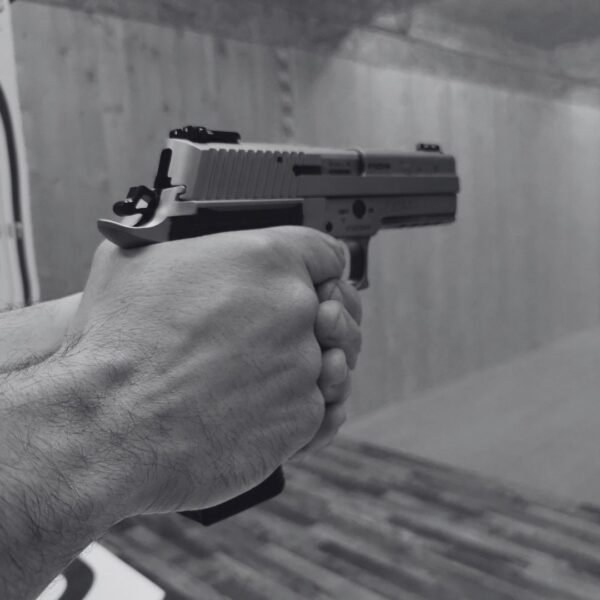 Inițiere pistol